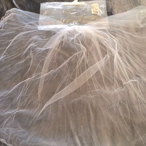 David’s Bridal Scallop Vail